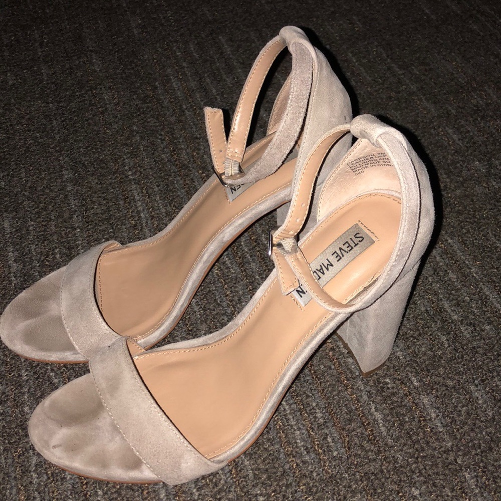 Steve Madden Carrson Heels in Taupe Suede Size 9